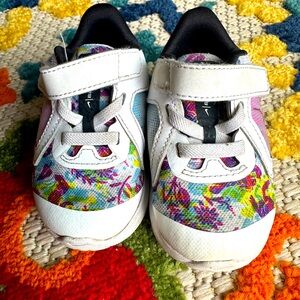 Nike Downshifter Little Kids Shoes size 4C Sneakers